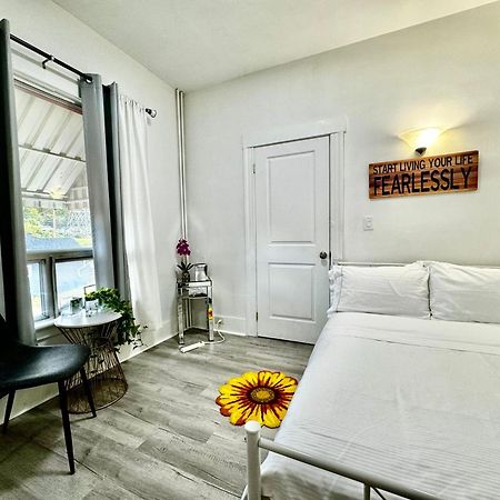 Seattle Home With 2 Bedrooms A King Bed Queen Bed And An Extra Sofa Bed Located 10 Minutes From Seatac Airport And 20 Minutes From Downtown Экстерьер фото
