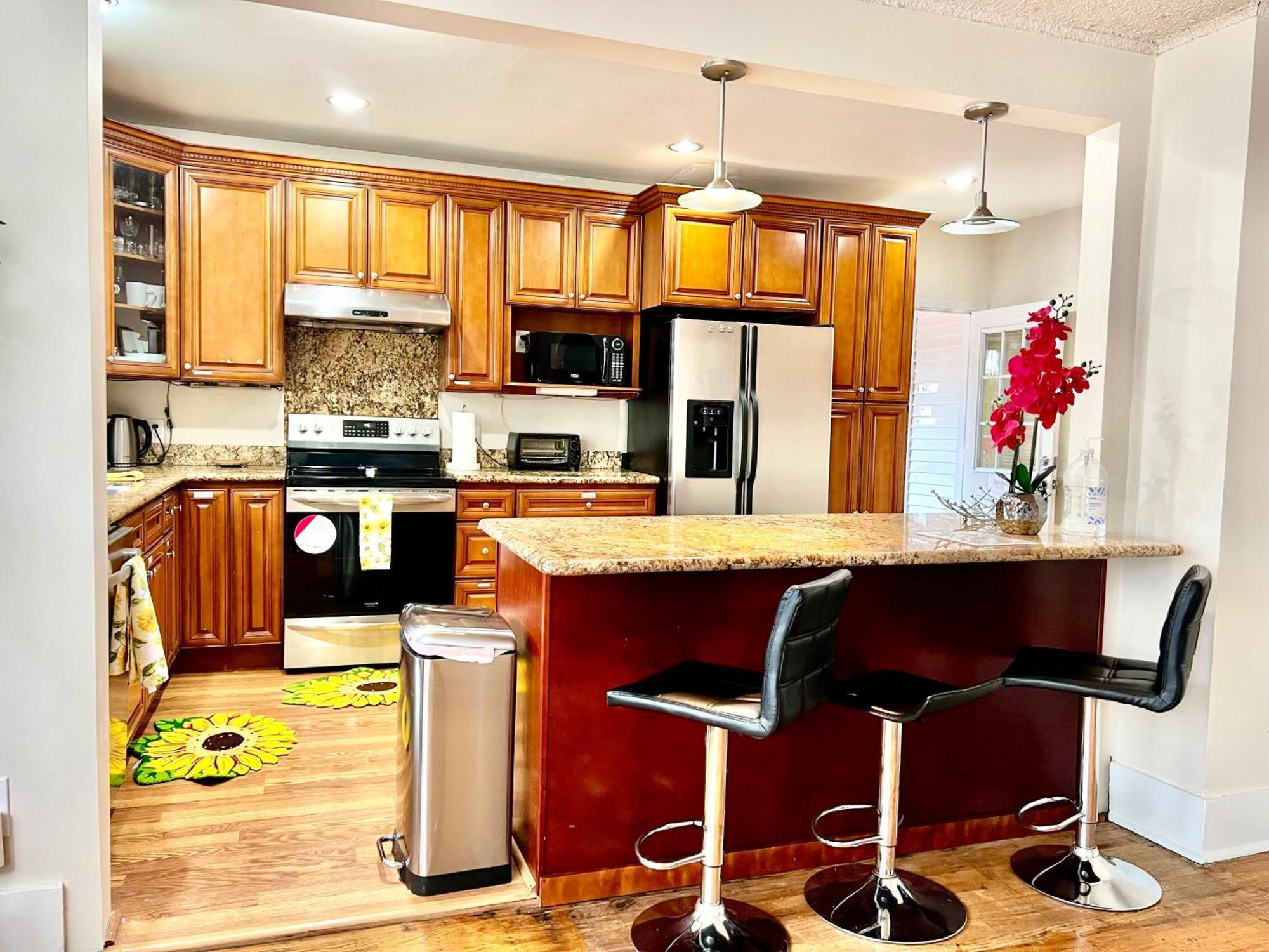 Seattle Home With 2 Bedrooms A King Bed Queen Bed And An Extra Sofa Bed Located 10 Minutes From Seatac Airport And 20 Minutes From Downtown Экстерьер фото