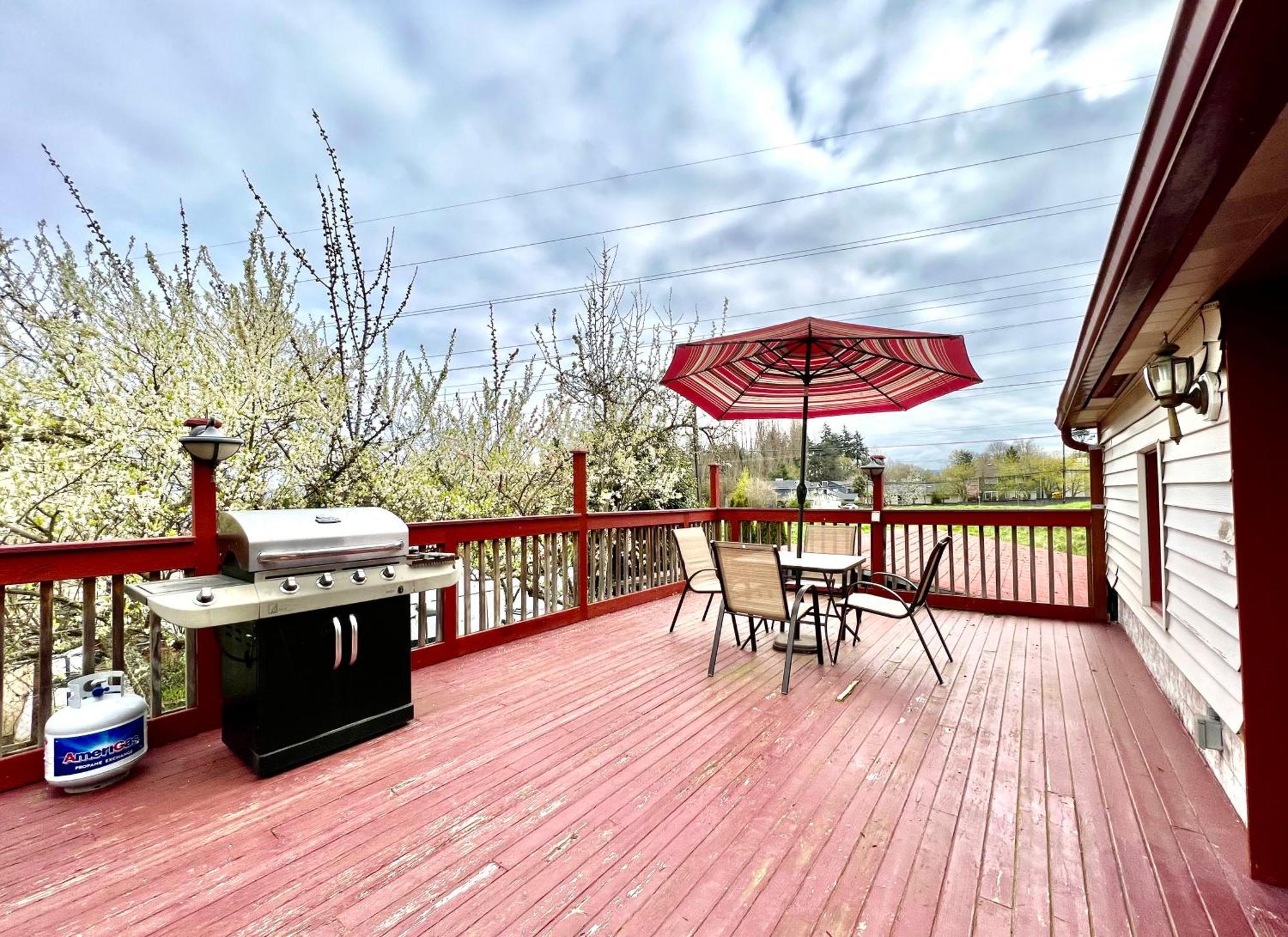 Seattle Home With 2 Bedrooms A King Bed Queen Bed And An Extra Sofa Bed Located 10 Minutes From Seatac Airport And 20 Minutes From Downtown Экстерьер фото
